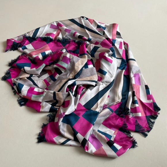 Authentic Chanel Multicolor Geometric Silk Scarf Pink - Picture 1 of 8